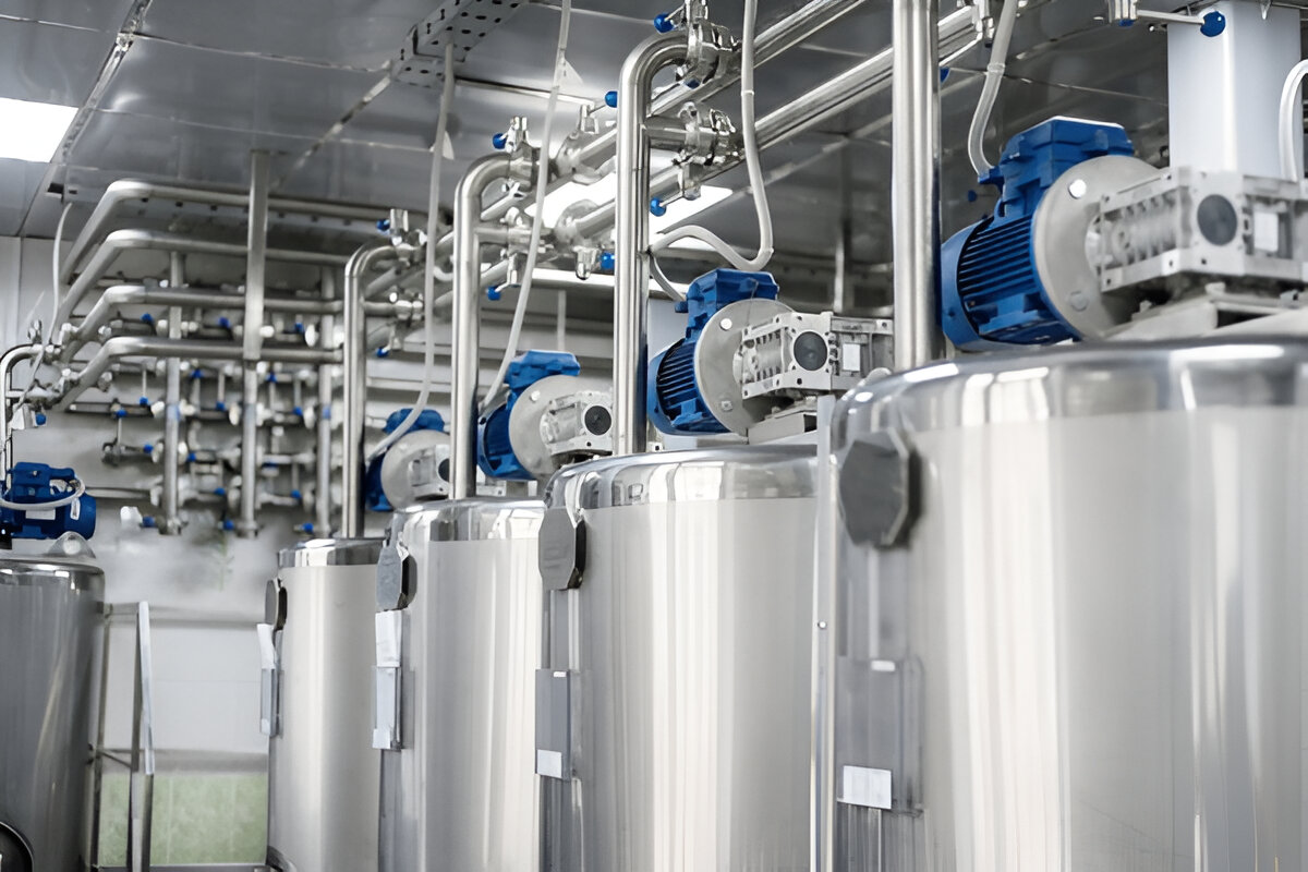 300 Gallon Stainless Steel Mixing Tank